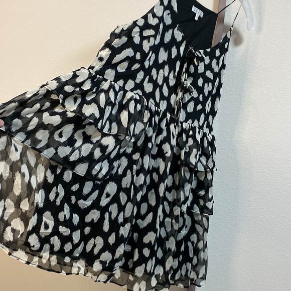 TCEC Animal Print Tiered Ruffle Crepe Chiffon Mini Dress with Full LIning - Picture 6 of 10